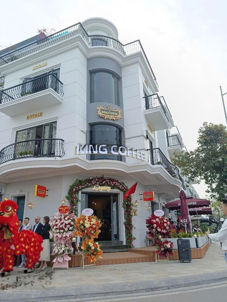 Siêu phẩm mặt phố Nguyễn Hồng, Đống Đa 100m2 x 4 tầng - lô góc - thuê thẳng