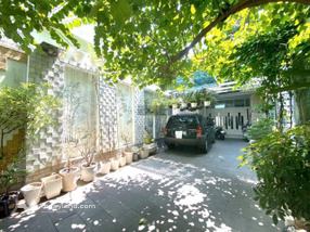 Bán biệt thự 328m 35 tỷ Mặt tiền Lý Tự Trọng, thiết kế sang trọng khu dân trí cao