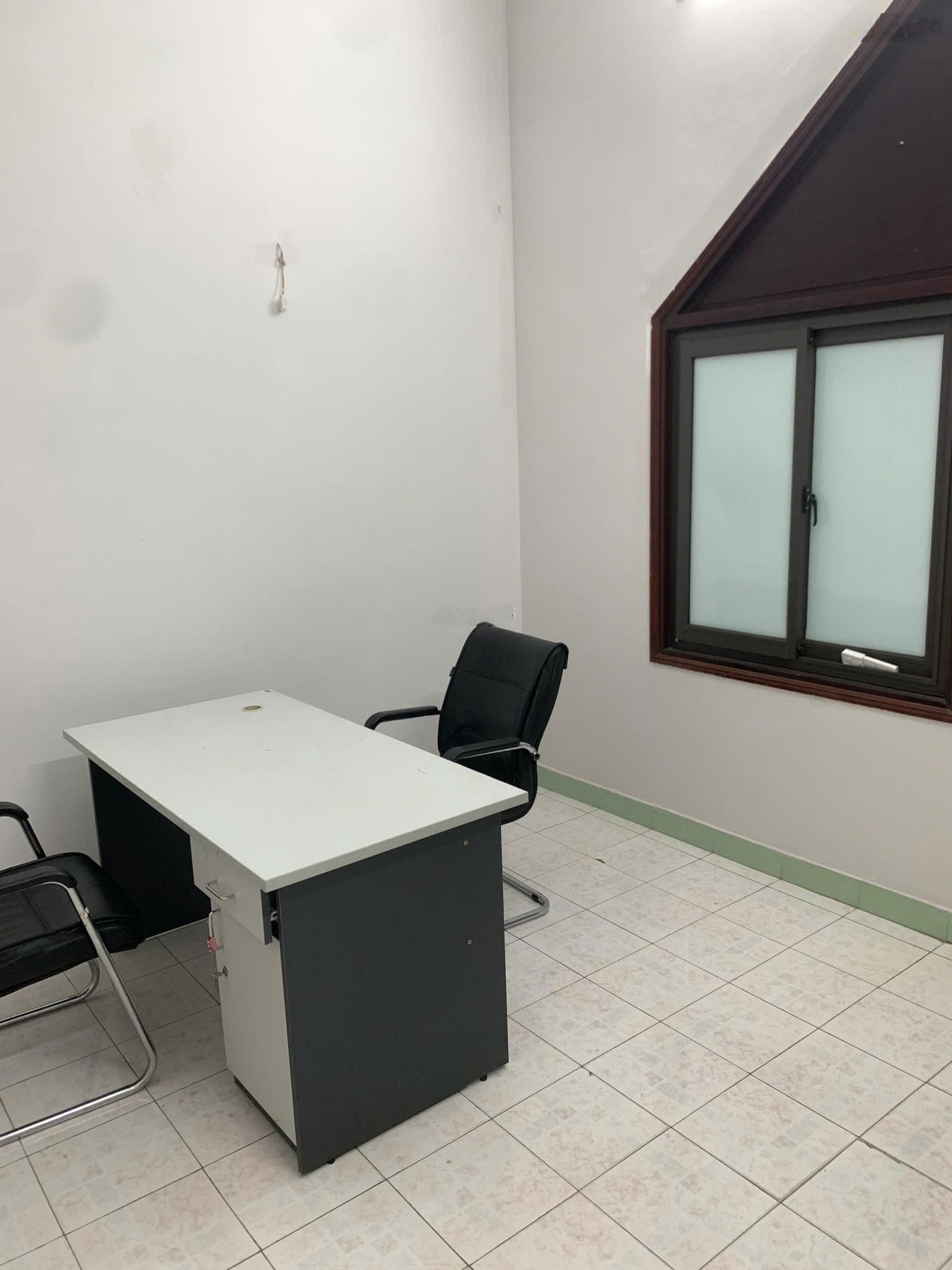 Cho thuê văn phòng 15m2 chỉ 3tr/th sẵn bàn ghế tại Khuất Duy Tiến - Thanh Xuân