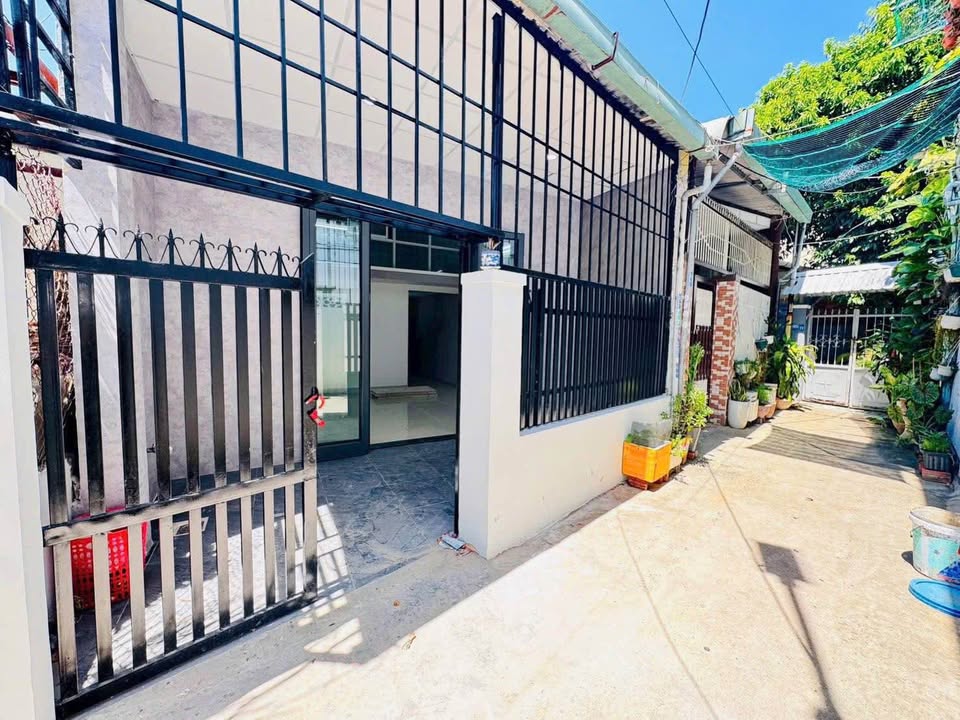 Nhà kiệt 245 Nguyễn Công Hoan, Đà Nẵng, dọn vào ở ngay, giá tốt