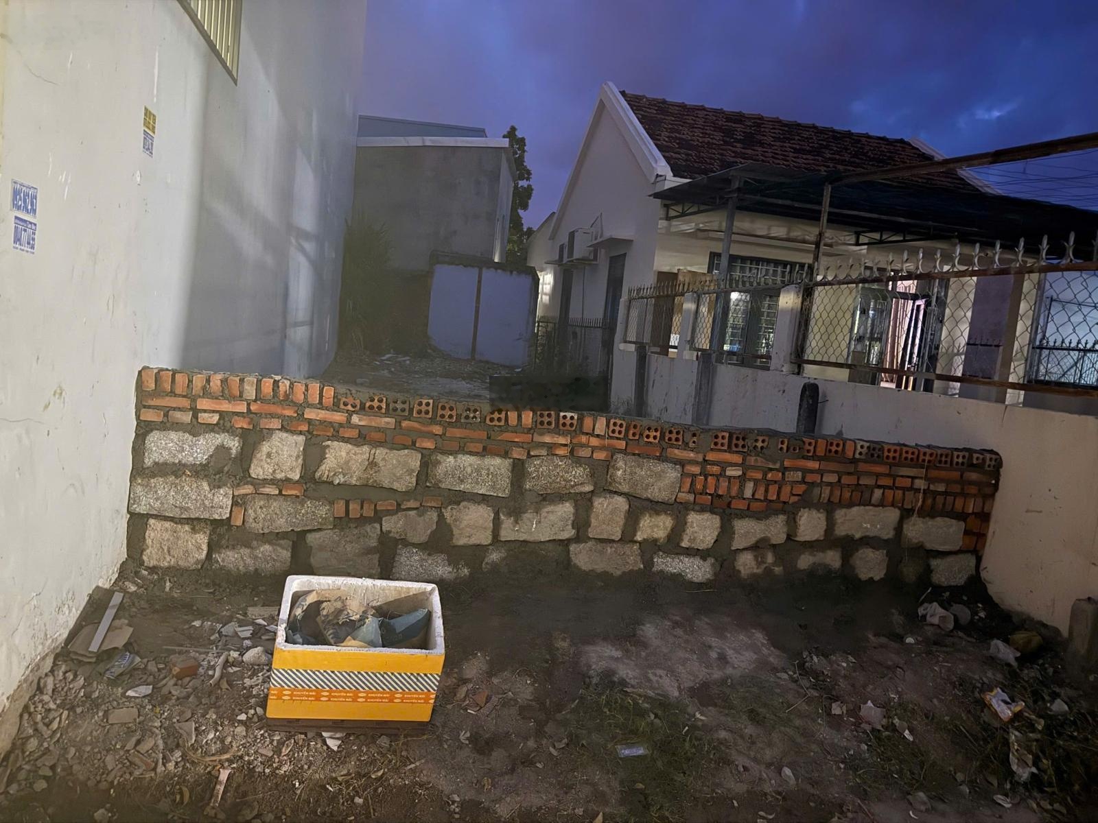 Bán đất hẻm ô tô hẻm 93 đường Nguyễn Khuyến, Vĩnh Hải, Nha Trang, Khánh Hòa