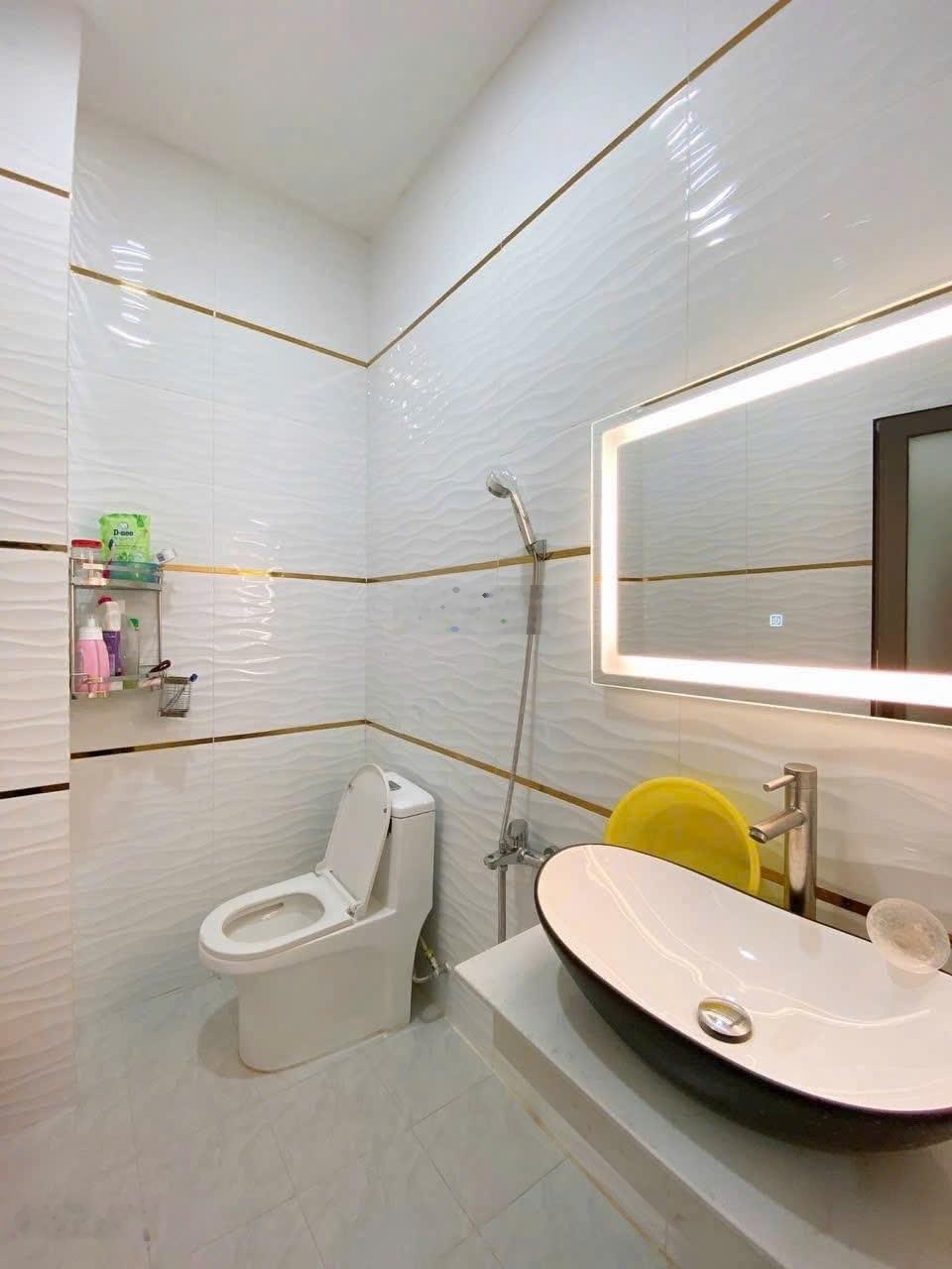 Cho Thuê Nhà HXH Đường Nguyễn Văn Khối P9 Gần Công Viên Làng Hoa.