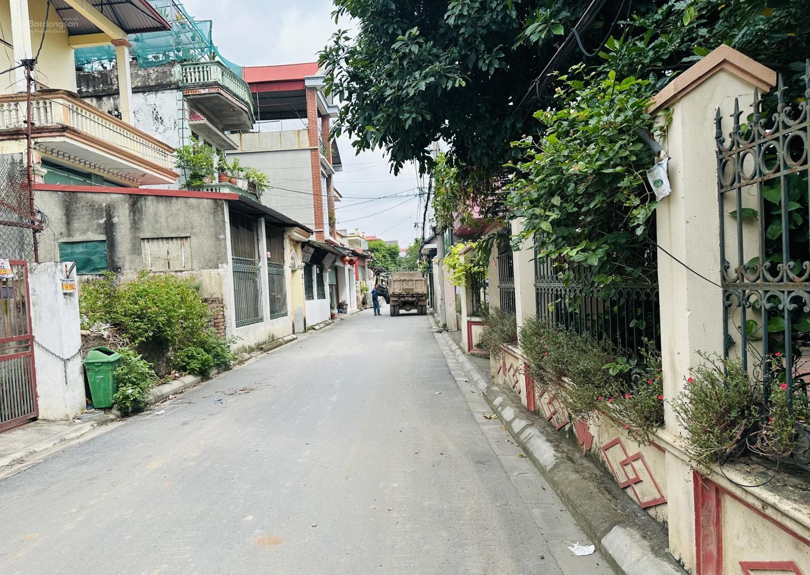 CC gửi bán lô đất 125M2 x MT 6,1m. Mặt đường xe tải tránh - kinh doanh đỉnh tại Sáp Mai - Võng La