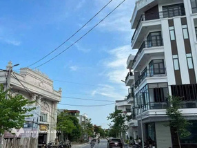 Nhà 3 tầng siêu thoáng, ngõ 3m ô tô tận cửa, sân vườn riêng tại Kiến An