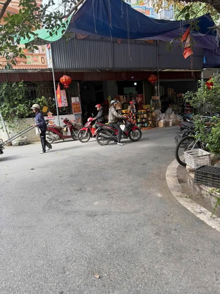 Đất thổ cư trung tâm thị trấn Hồ, tiềm năng tăng giá