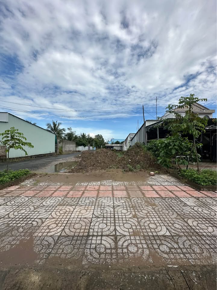 Bán nền mặt tiền đường Võ Văn Kiệt, trung tâm Vị Thanh, Hậu Giang