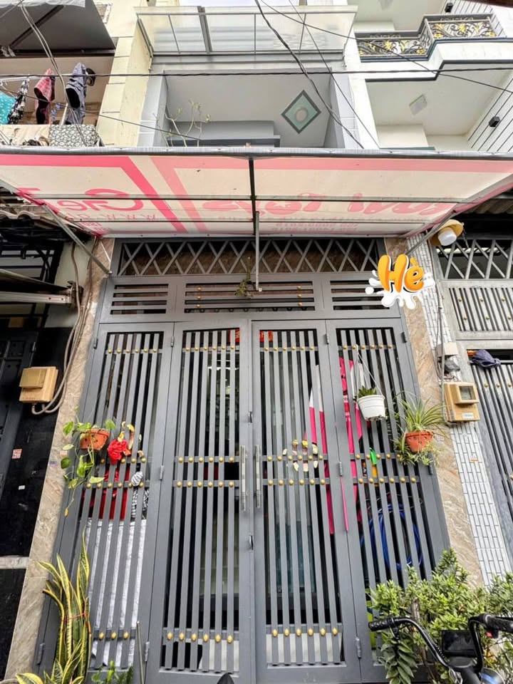 Nhà mới Bình Tân: 3 tầng, 2 phòng ngủ, giá chỉ 3,65 tỷ