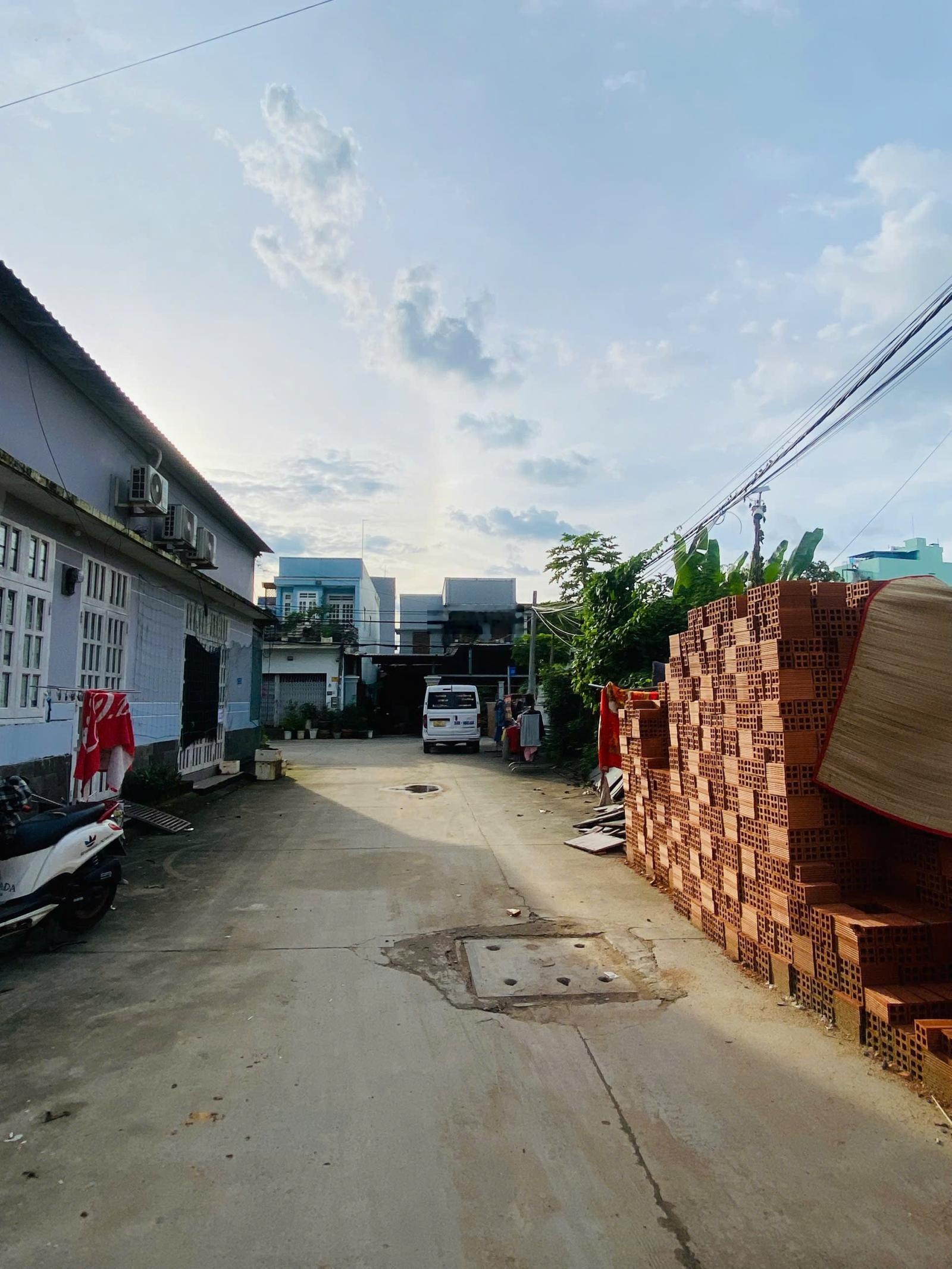 Đất đẹp ngang gần 5m 104m2 HXT 7m quận 2, giá chỉ 8 tỷ