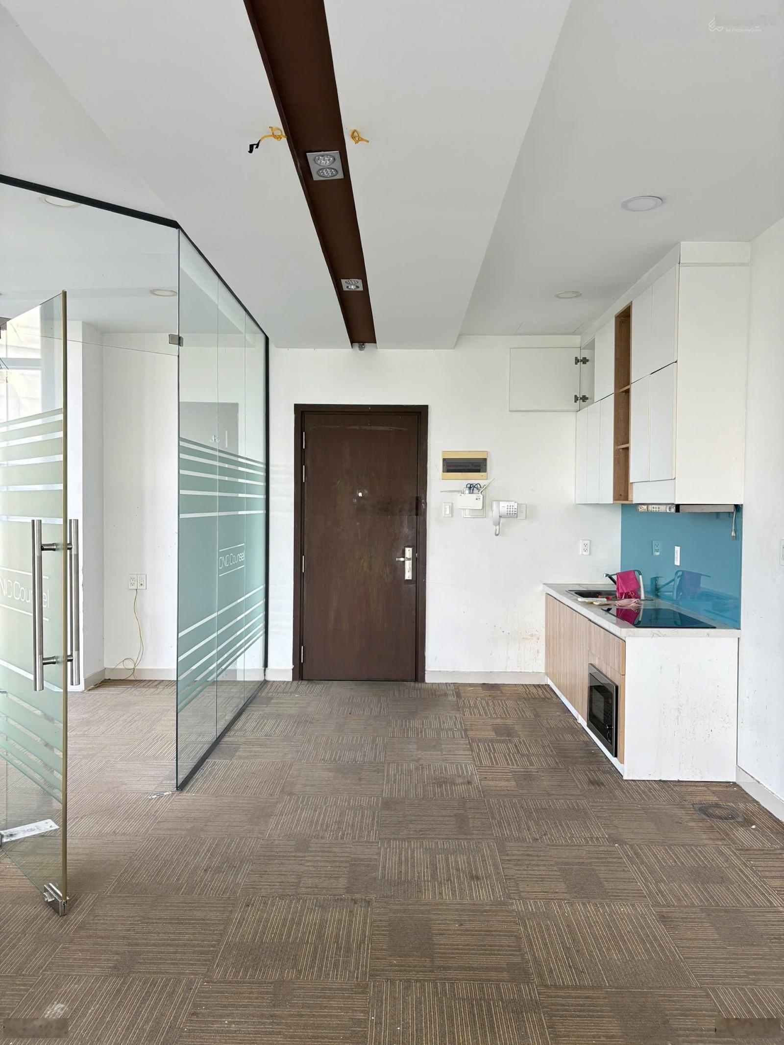 CHO THUÊ VĂN PHÒNG 62m THE SUN AVENUE Trống sẵn vào làm việc ngay Giá thuê: 16 triệu