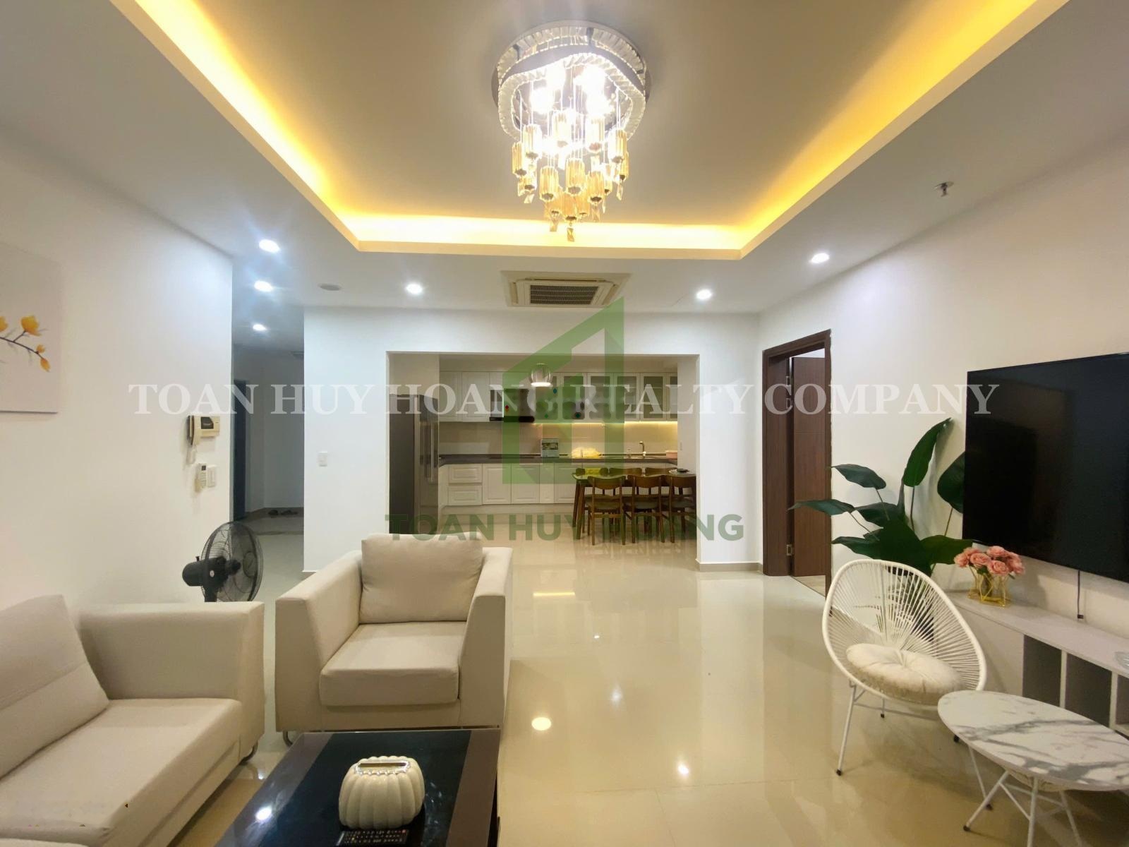 Cho thuê căn hộ Blooming 3 phòng ngủ, nội thất đẹp, giá tốt - Toan Huy Hoang Realty