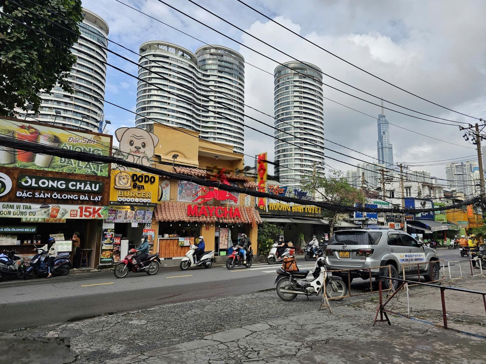 Bán gấp nhà Đinh Bộ Lĩnh - 85m2 - vài bước ra mặt tiền - hẻm thẳng 1 trục tới nhà - chỉ 7.x tỷ