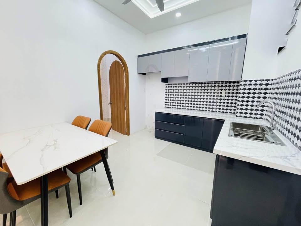 Siêu phẩm nhà vuông đúc kiên cố, diện tích 57m²