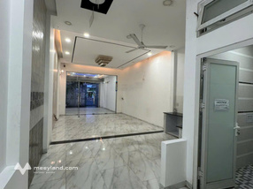 Agribank định giá 4.2tỷ nhà mới trống suốt vỉa hè 6m, sổ vuông hiện trạng 130m2, hoàn công, gấp bán