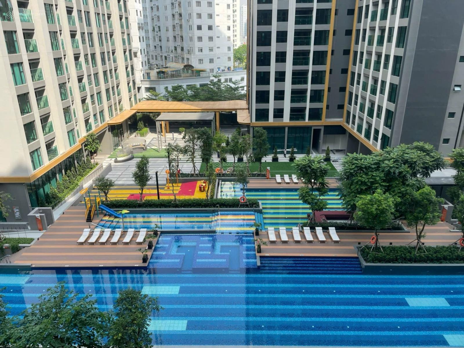 Cho thuê căn 2PN tầng 19 view sông giá 25tr/ tháng full nội thất