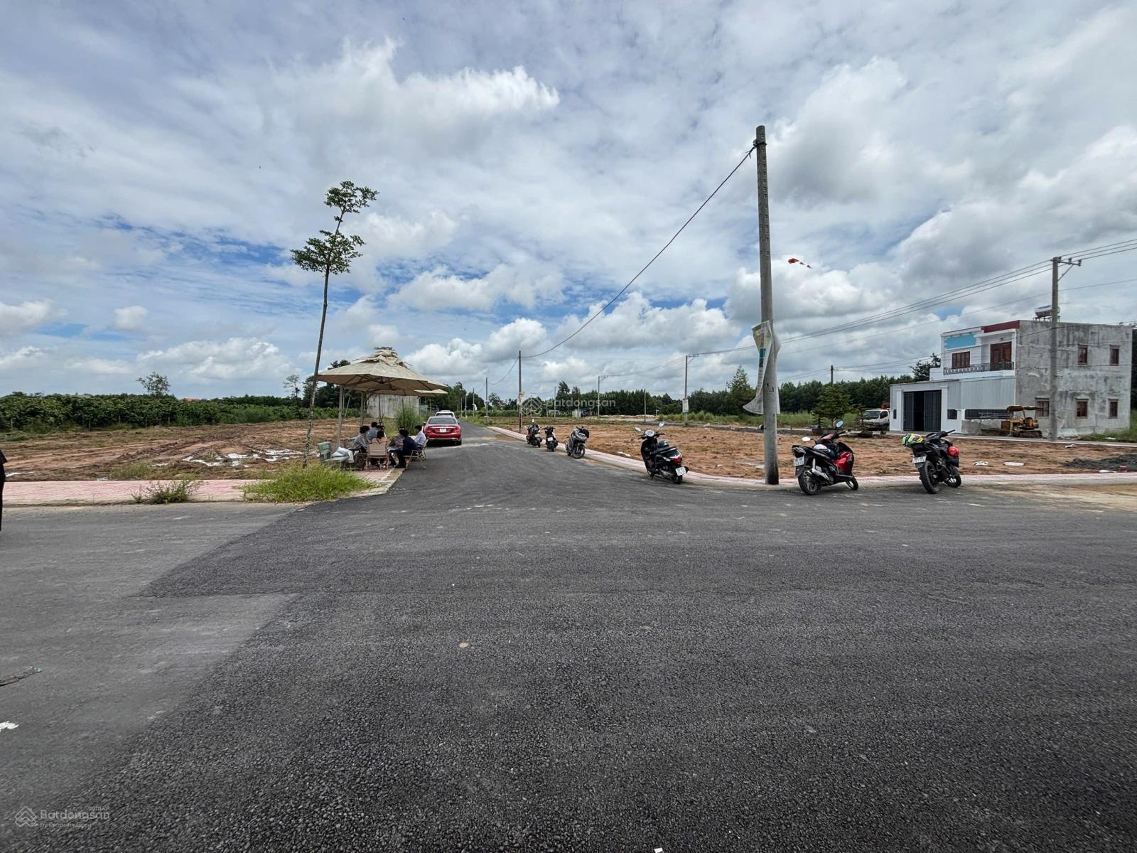 Bán gấp dãy trọ kcn giang điền chỉ 1,9 tỷ liền kề đại lộ bắt sơn long thành