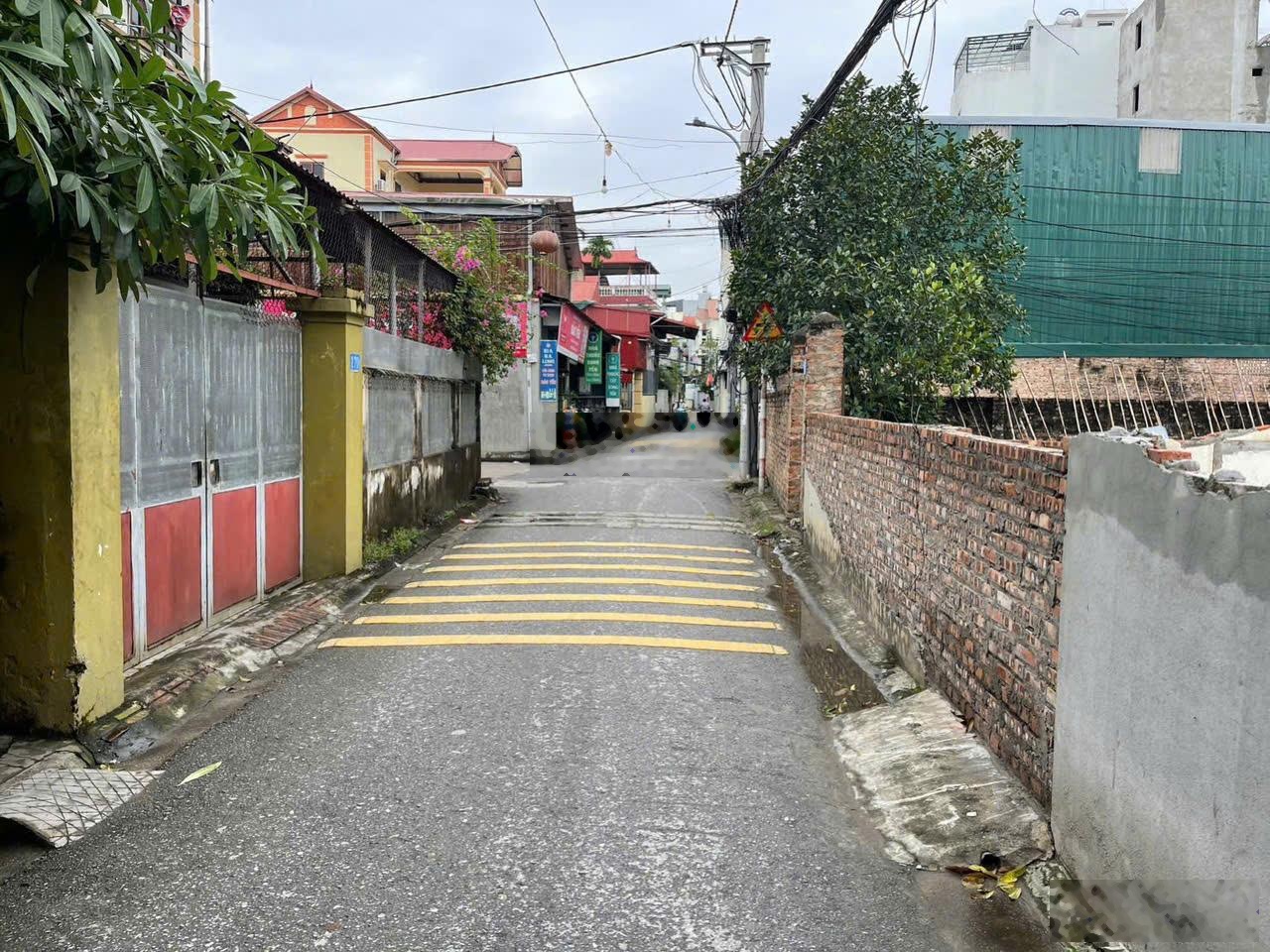 Cần bán đất cự khối long biên hà nội.