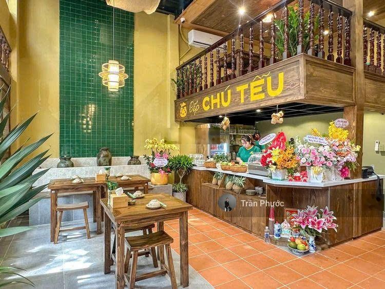 Nhà MT số 22 Trần Quốc Toản, Quận 3 DT: 8.5x15m 1 trệt 1 lửng 1 lầu trống suốt phù hợp kinh doanh