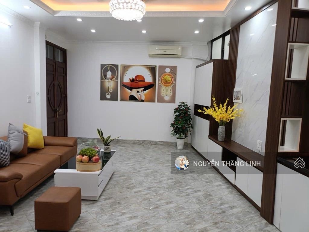 Bồ đề - 32m 5 tầng - Căn nhà nhỏ xinh- Thiết kế hiện đại - Full nội thất Ở ngay- Ngõ oto