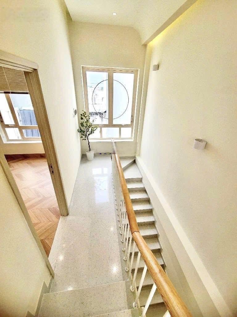 N.hà đẹp 3 tầng hẻm xe tải thông ngay hương lộ 2, bv bình tân thiết kế hiện đại