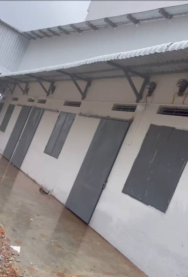 Bán dãy trọ 6 phòng, 103m2, 2 mặt kiệt ô tô, kinh doanh sầm uất