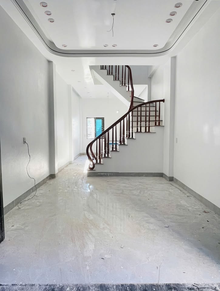 Nhà 3 tầng hướng Đông Nam, phường Kỳ Bá, thành phố Thái Bình