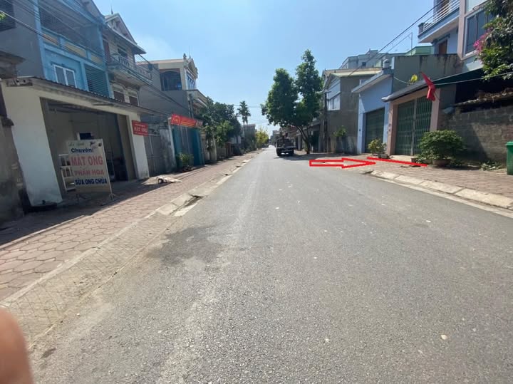 Bán gấp nhà 89m2 mặt tiền 5m, trục chính kinh doanh, Ứng Hòa, Hà Nội