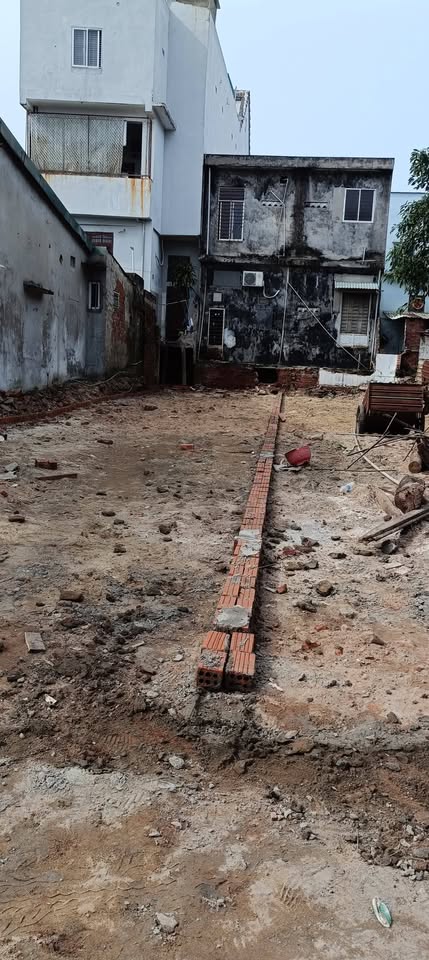 Bán gấp 2 lô đất vàng 104m2/lô, cách biển 700m, ngay trung tâm Đà Nẵng