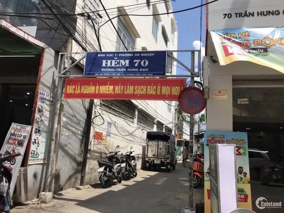 Nhà trệt lầu đẹp mê ly, sát Công Viên Lưu Hữu Phước, giá tốt