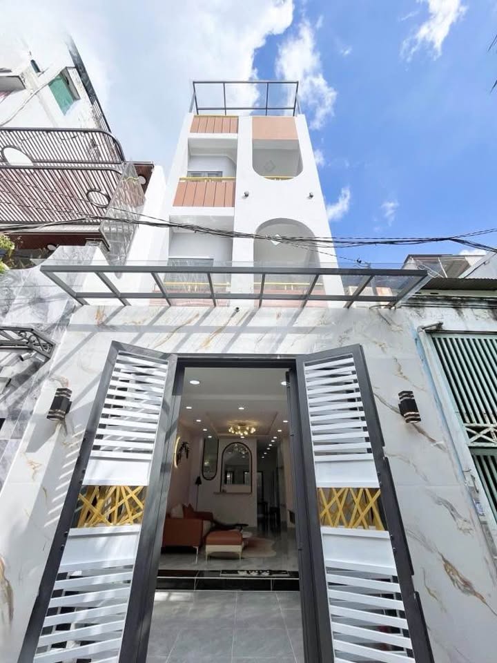 Siêu phẩm nhà 3 tầng vừa xây xong tại phường Tân Quý, quận Tân Phú
