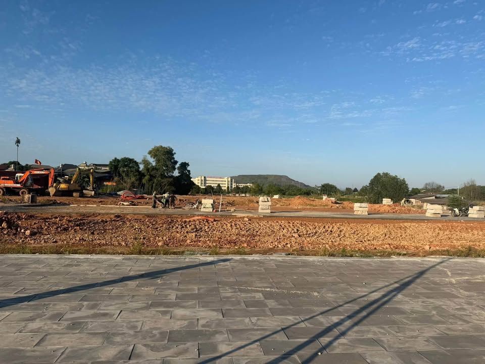 Đất Trung Thành 2 - Mặt tiền 5m, 100m2, giá 2,4 tỷ - Sổ đỏ sẵn sàng, đường sá thông thoáng