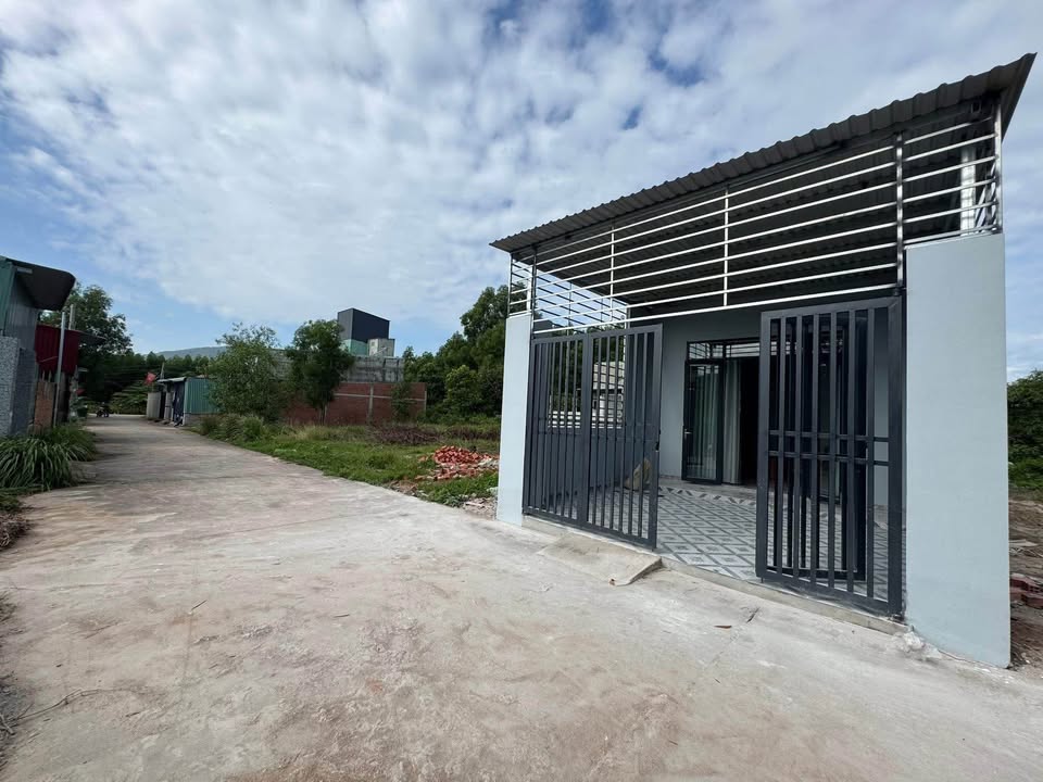 Nhà xinh xắn 5x21m đang chờ chủ mới tại Thị Vải, Mỹ Xuân, thành phố Phú Mỹ