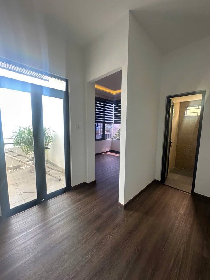 Chào mừng quý vị đến với "siêu phẩm" nhà 3 tầng đang làm mưa làm gió tại trung tâm An Khê, Thanh Khê