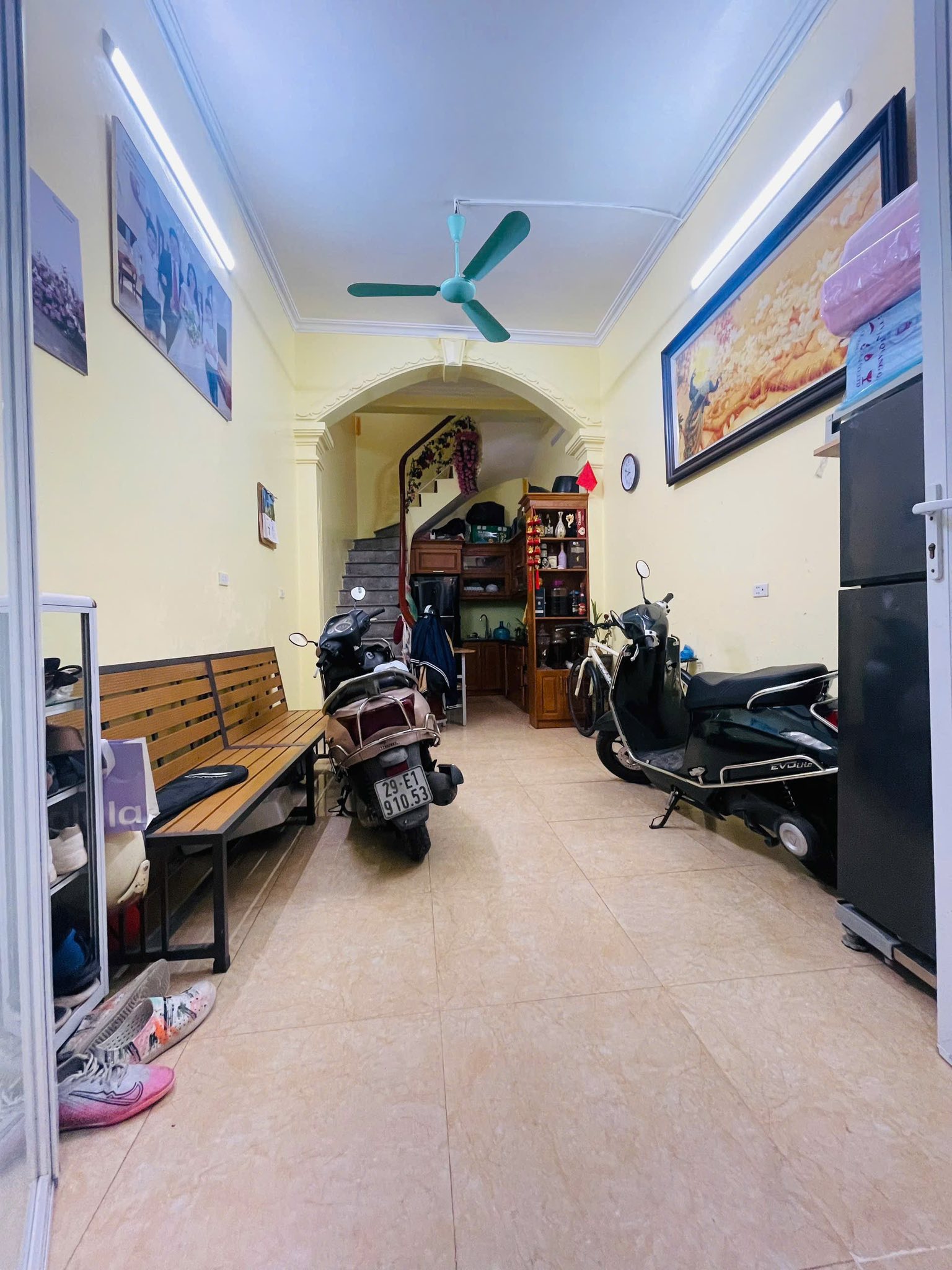 Nhà Xã Đàn 5 tầng trung tâm, ngõ thoáng, giá hời