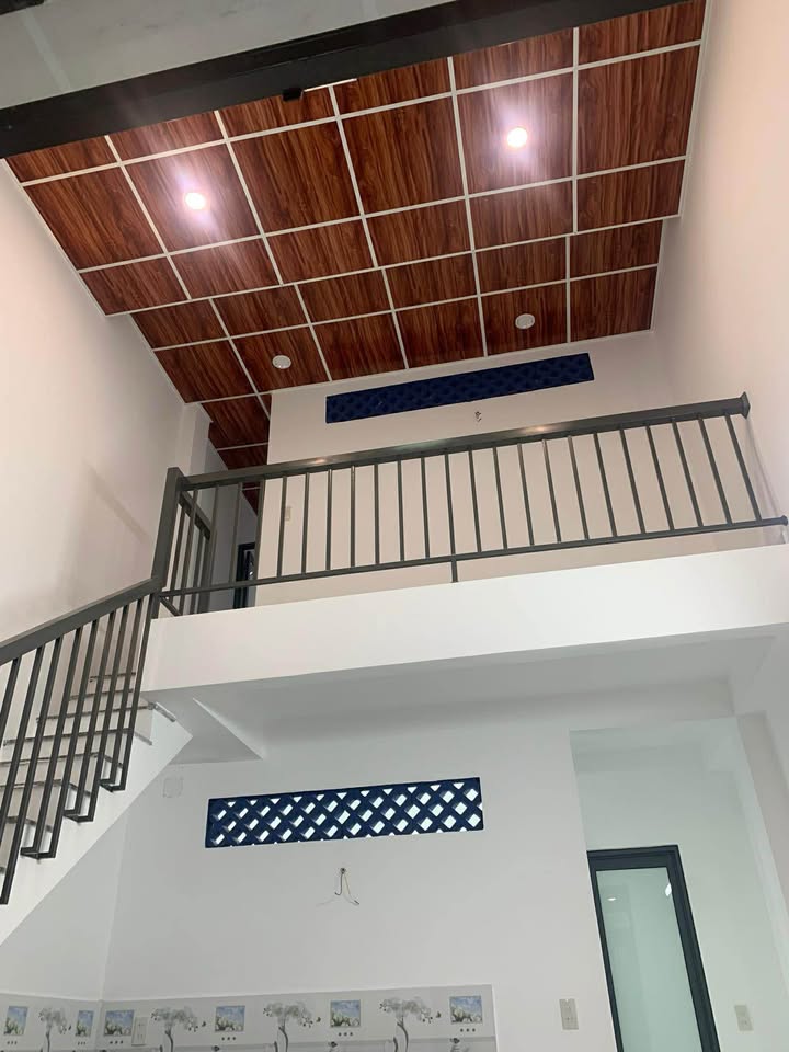 Nhà gác lửng trung tâm thành phố Huế - Giấy tờ trao tay, giá siêu mềm