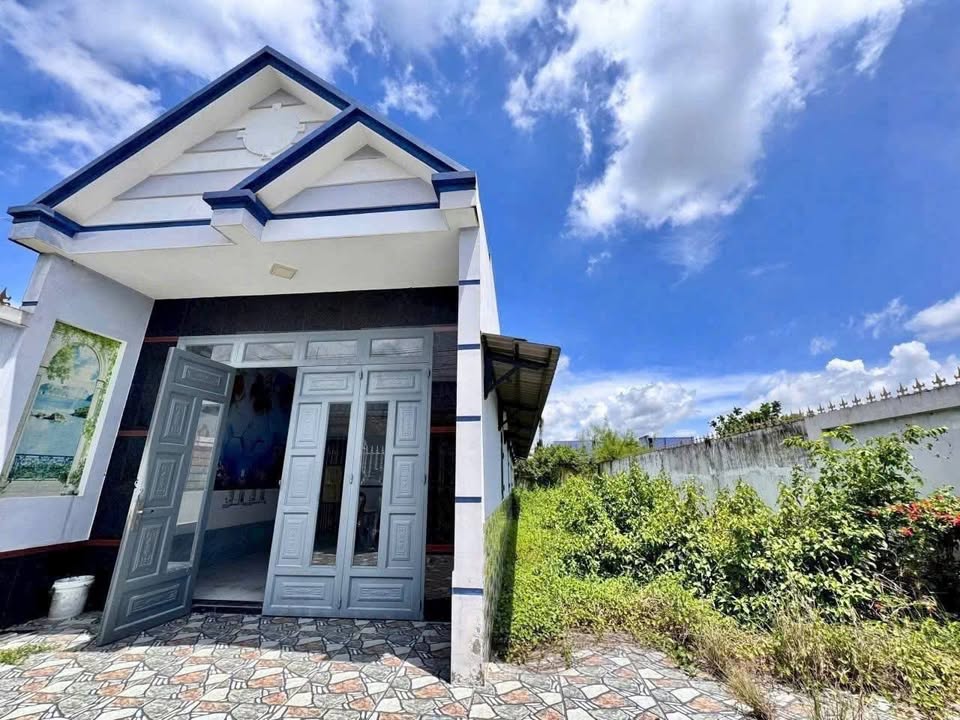 Chính chủ gửi ngay căn nhà siêu xinh tại xã Hòa Khánh, huyện Đức Hòa, tỉnh Long An