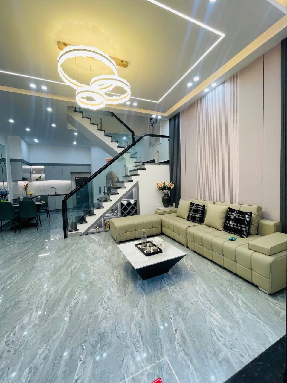 Bán nhà phố tại trung tâm Lạch Tray, Hải Phòng, với diện tích 62m²