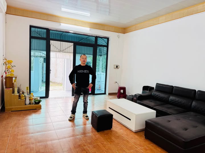 Cần bán gấp nhà cấp 4 tại trung tâm thành phố Móng Cái, tỉnh Quảng Ninh