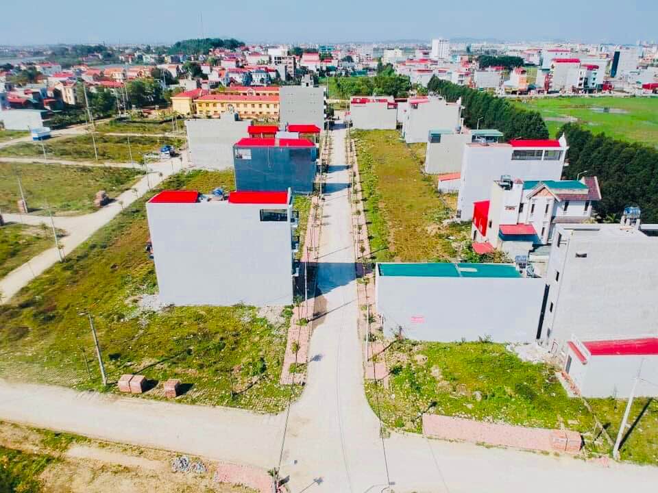 Nhà đẹp 72m2, mặt tiền 4m, hướng Tây Bắc, gần trường học, giá hơn 3 tỷ