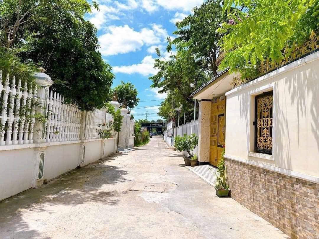 Cơ hội vàng sở hữu ngay lô đất 100m2 thổ cư tại Ga Lê Duẩn, Phan Thiết, Bình Thuận