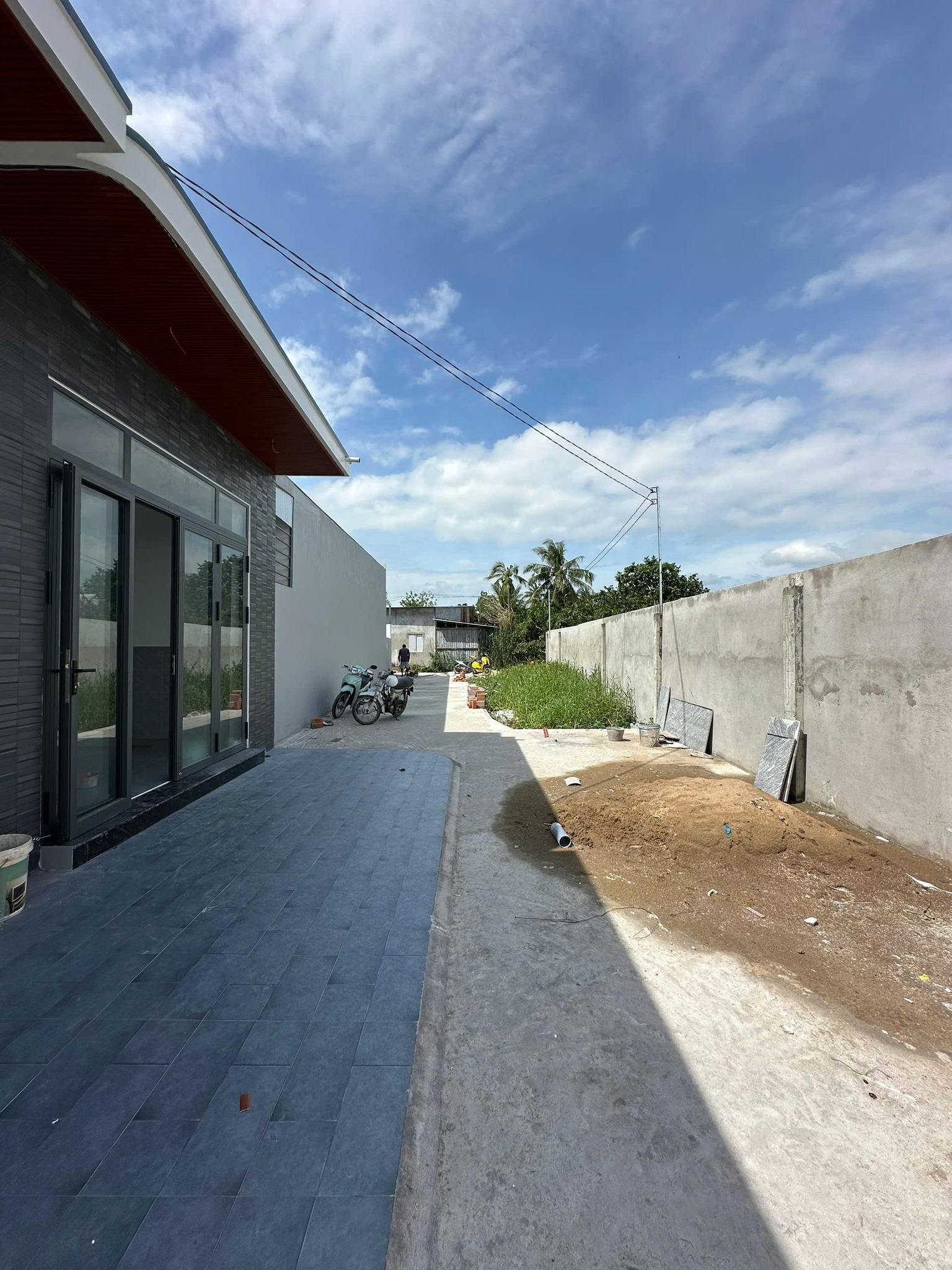 Nhà mới hẻm Trần Quang Khải, Sóc Trăng, diện tích 4.5m x 23m, sổ hồng riêng