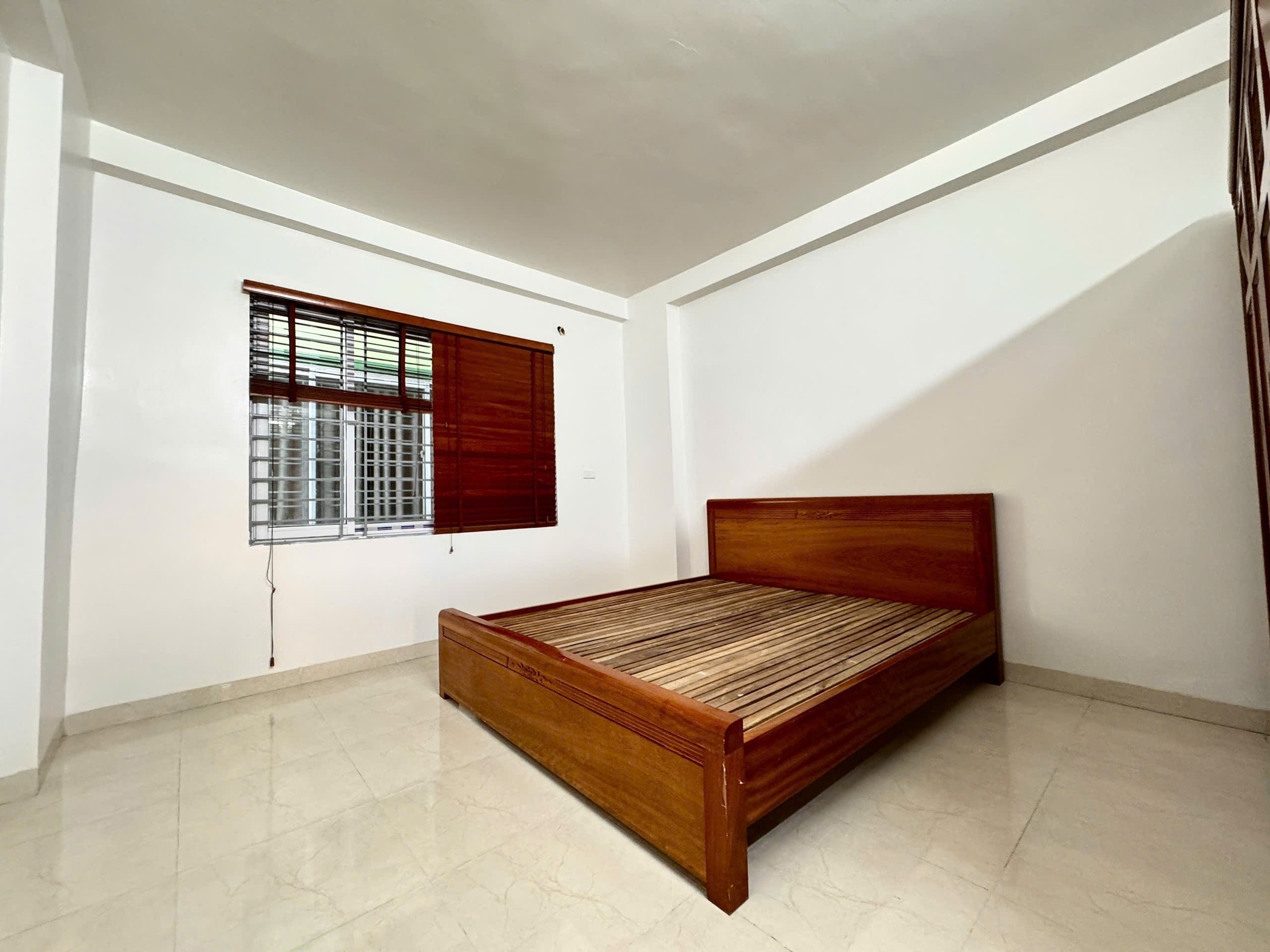 Nhà 5 tầng mới tinh, 31m² tại trung tâm Đại Sỹ, Hà Đông