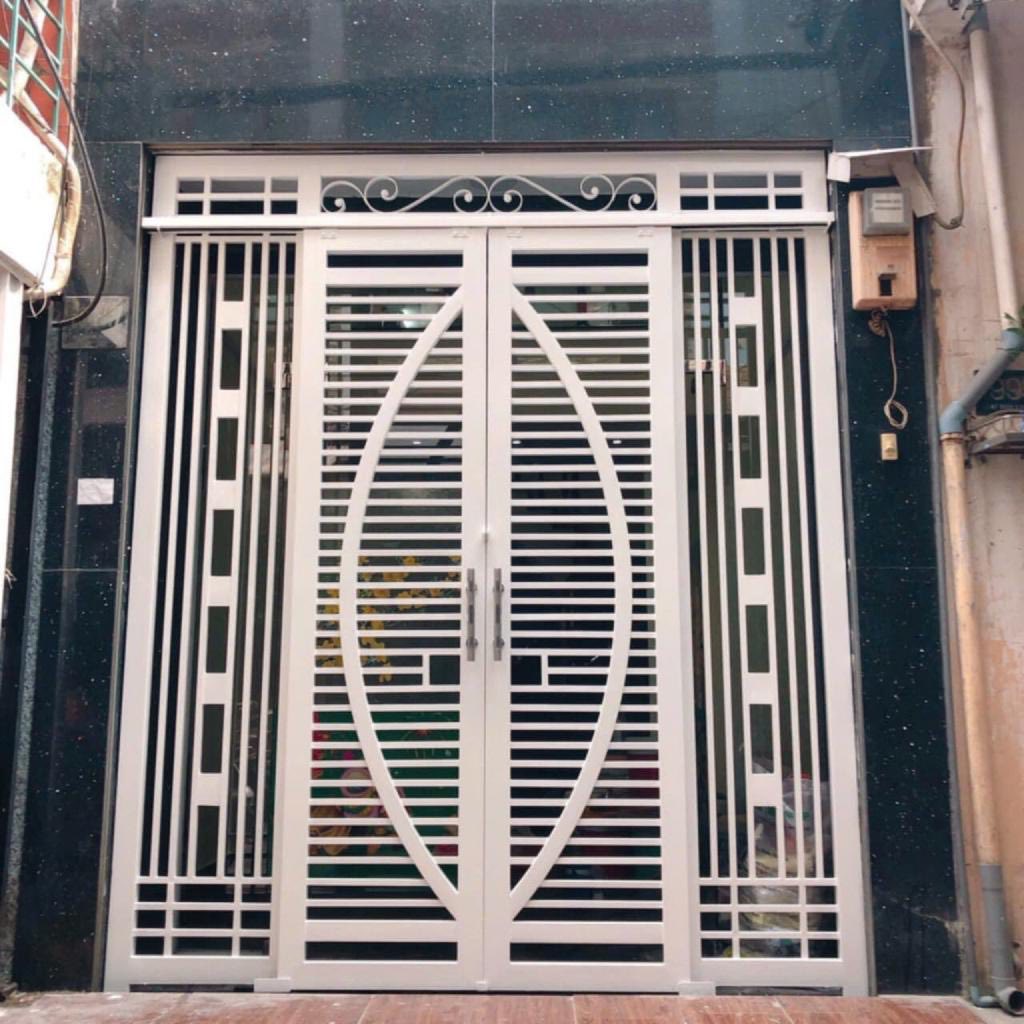 Nhà 5 tầng "xịn sò" 4 tỷ 5, cách mặt tiền Vĩnh Khánh 30m, sẵn sàng đón chủ mới