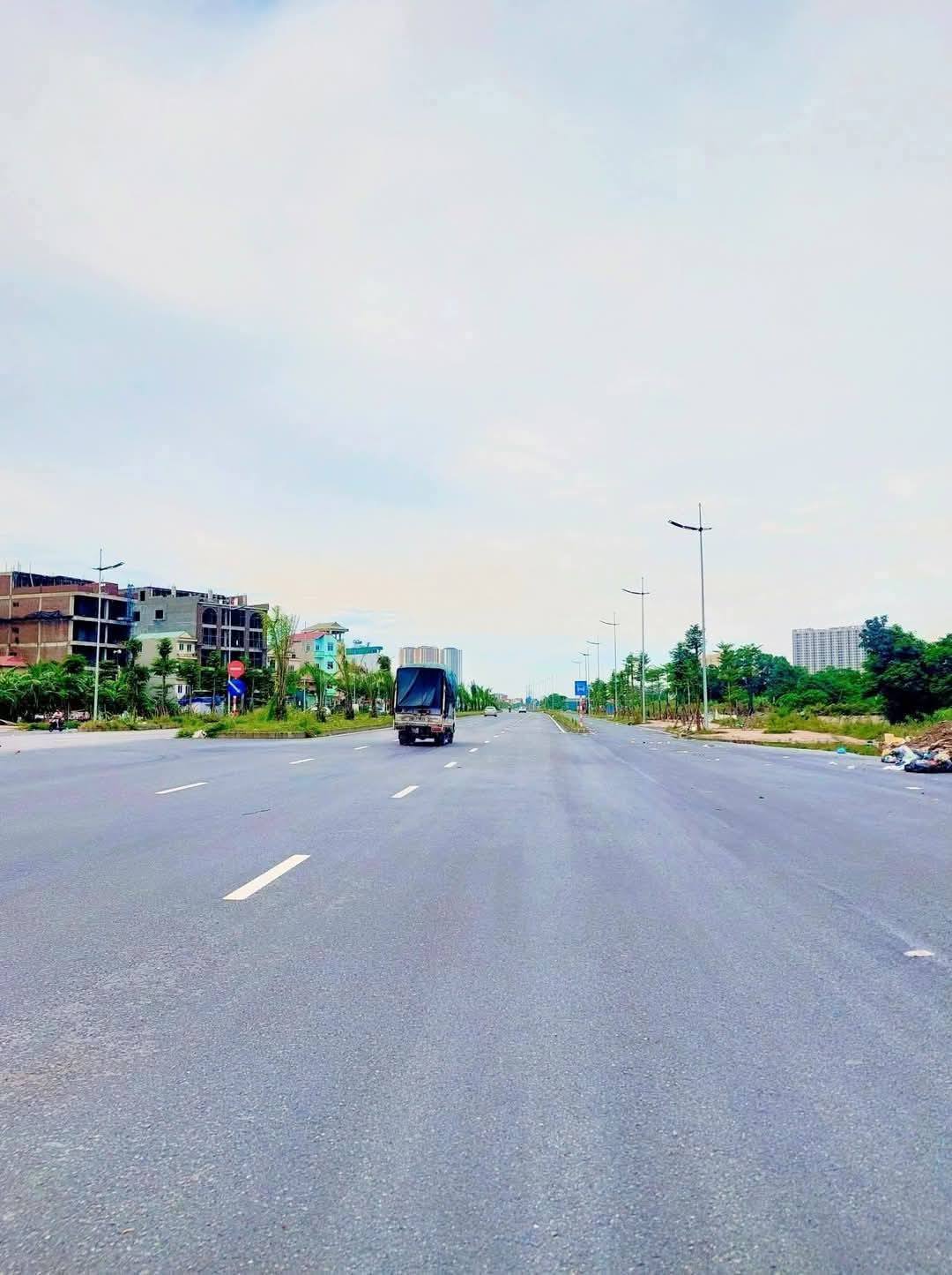 Chính chủ bán đất thổ cư 60m2 - Ô tô đỗ cửa - Giáp KĐT hồ điều hòa Hinode - Chỉ nhỉnh 5 tỷ