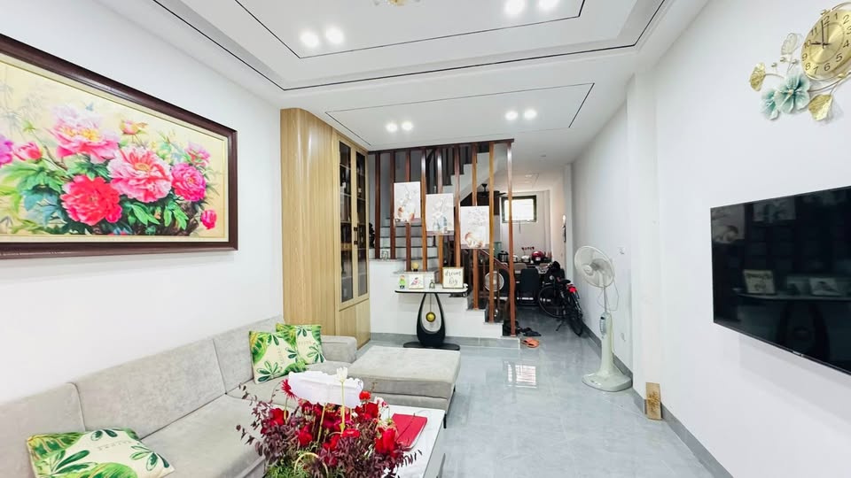 Nhà riêng tại Yên Hòa, Cầu Giấy sở hữu vị trí đắc địa, gần phố, dân trí cao, an sinh tốt, sẵn sàng đón chủ nhân mới