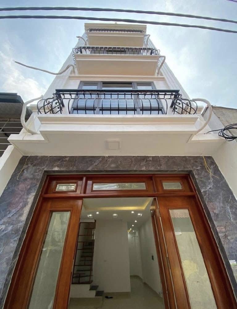 Nhà mặt ngõ kinh doanh thang máy, 6 tầng, hơn 13 tỷ tại Đại Từ