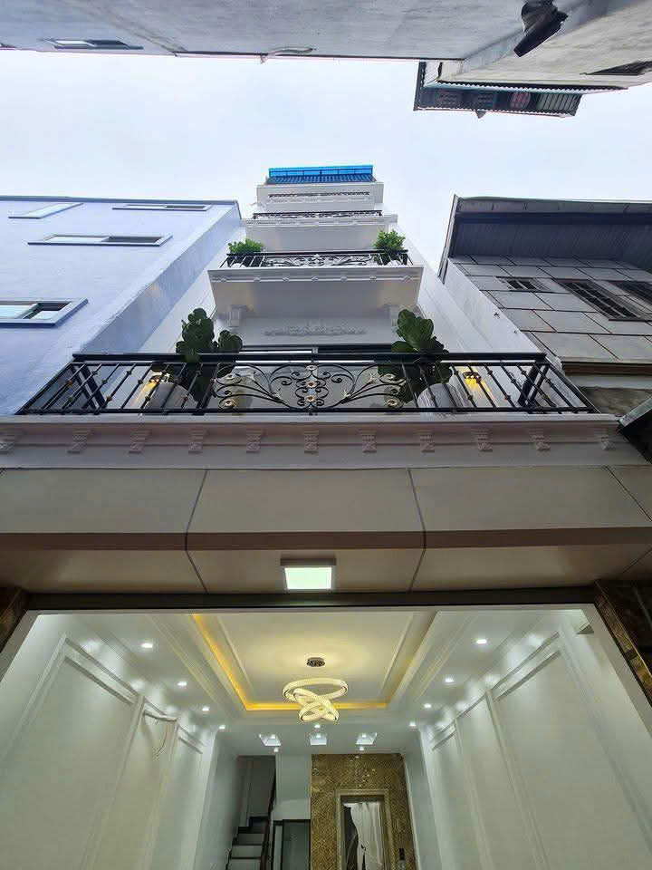 Nhà 5 tầng thang máy Tân Mai, ở sướng, kinh doanh sướng, đếm tiền mỏi tay