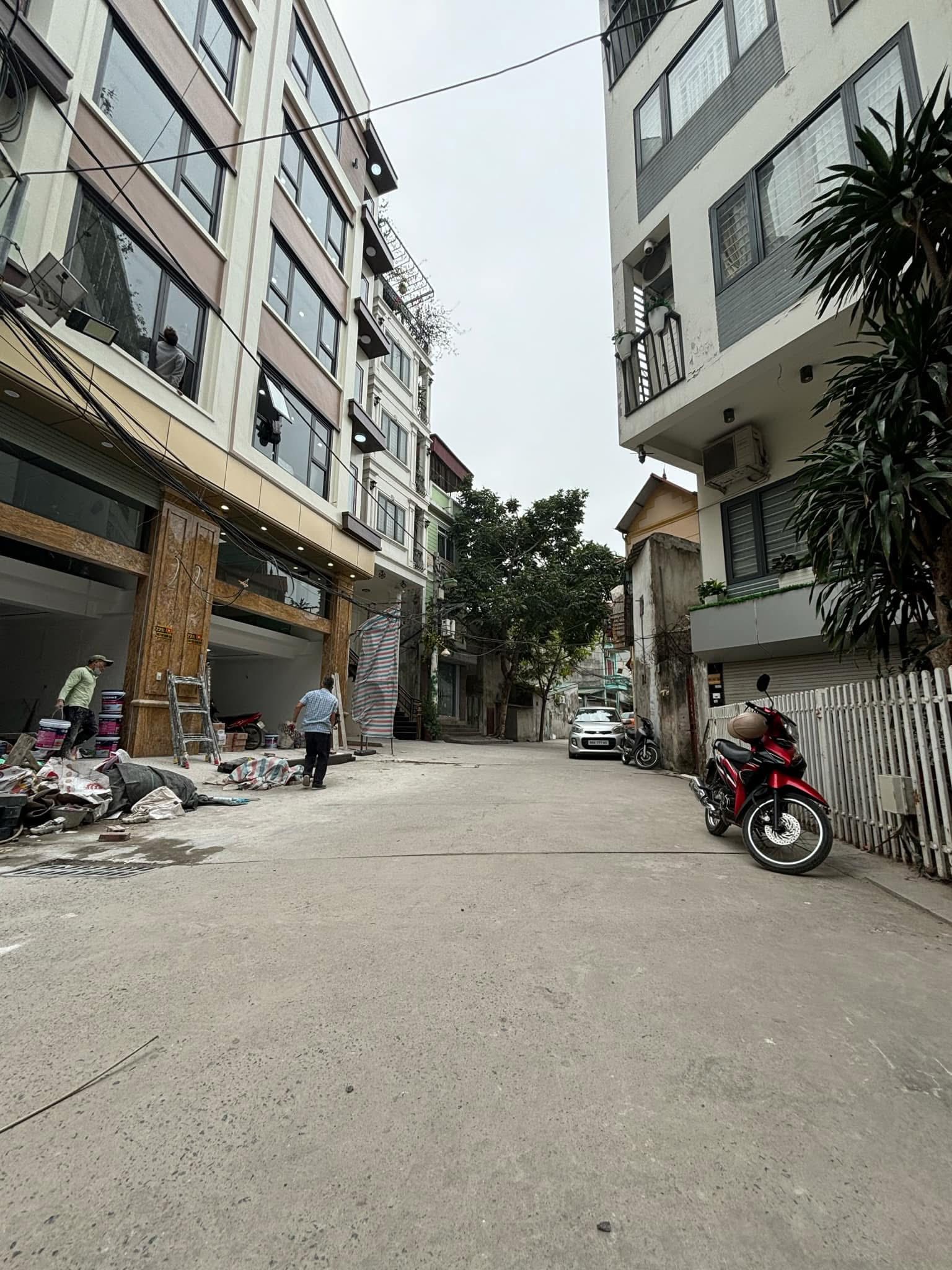 Nhà phân lô Lĩnh Nam - Tây Trà 7 tầng sang trọng, gara ô tô, vượng khí đón tài