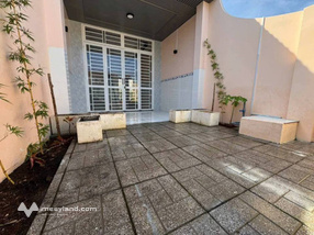 Ngôi nhà hẻm Điện Biên Phủ, gần chùa, tiện nghi đầy đủ, giá hấp dẫn