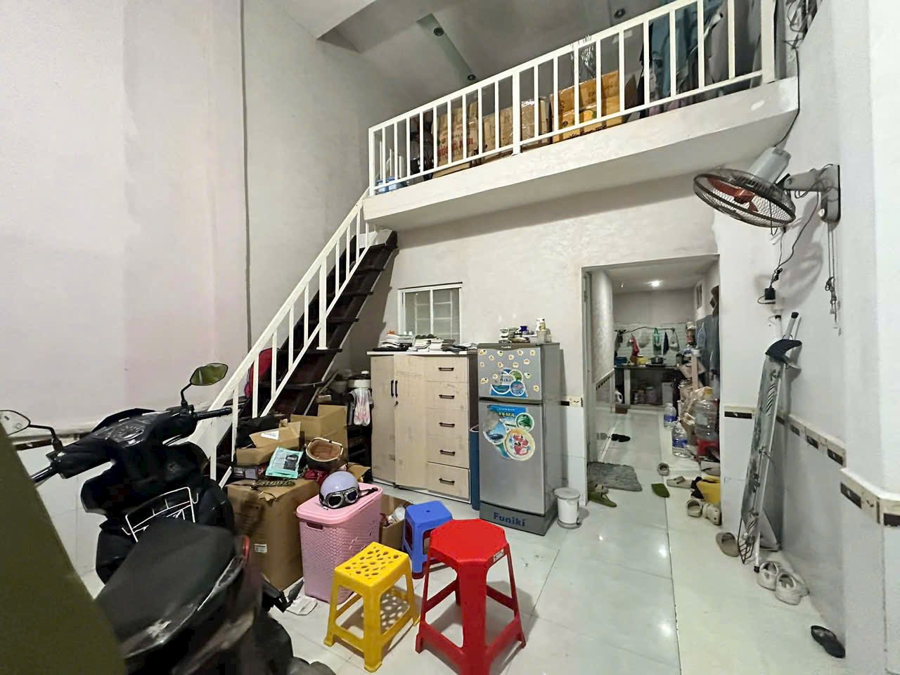 Nhà gác lửng đúc 2 mặt kiệt, khu vip Hoàng Diệu - Tổ ấm lý tưởng