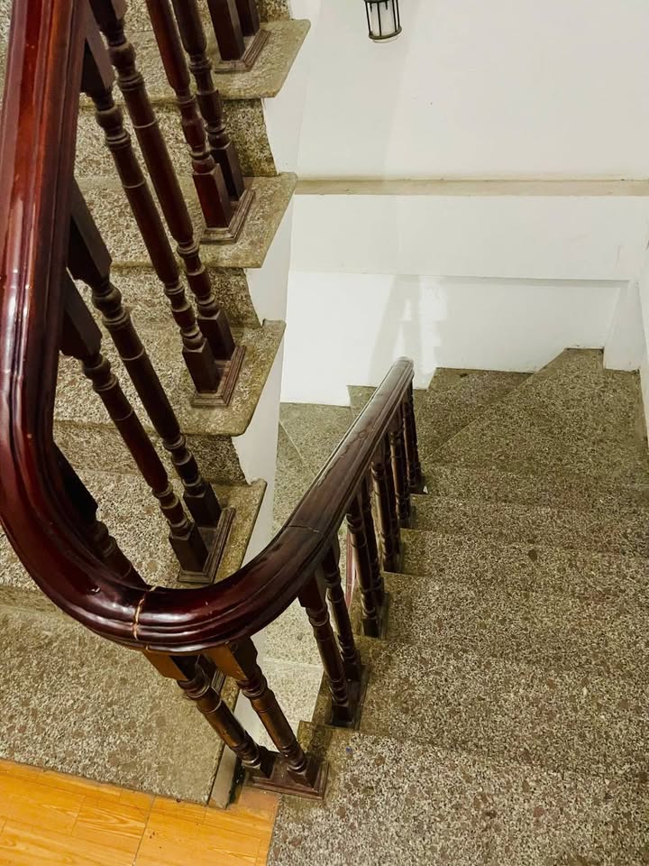 Nhà 7 tầng thang máy Vạn Phúc, Hà Đông, dòng tiền 60 triệu/tháng